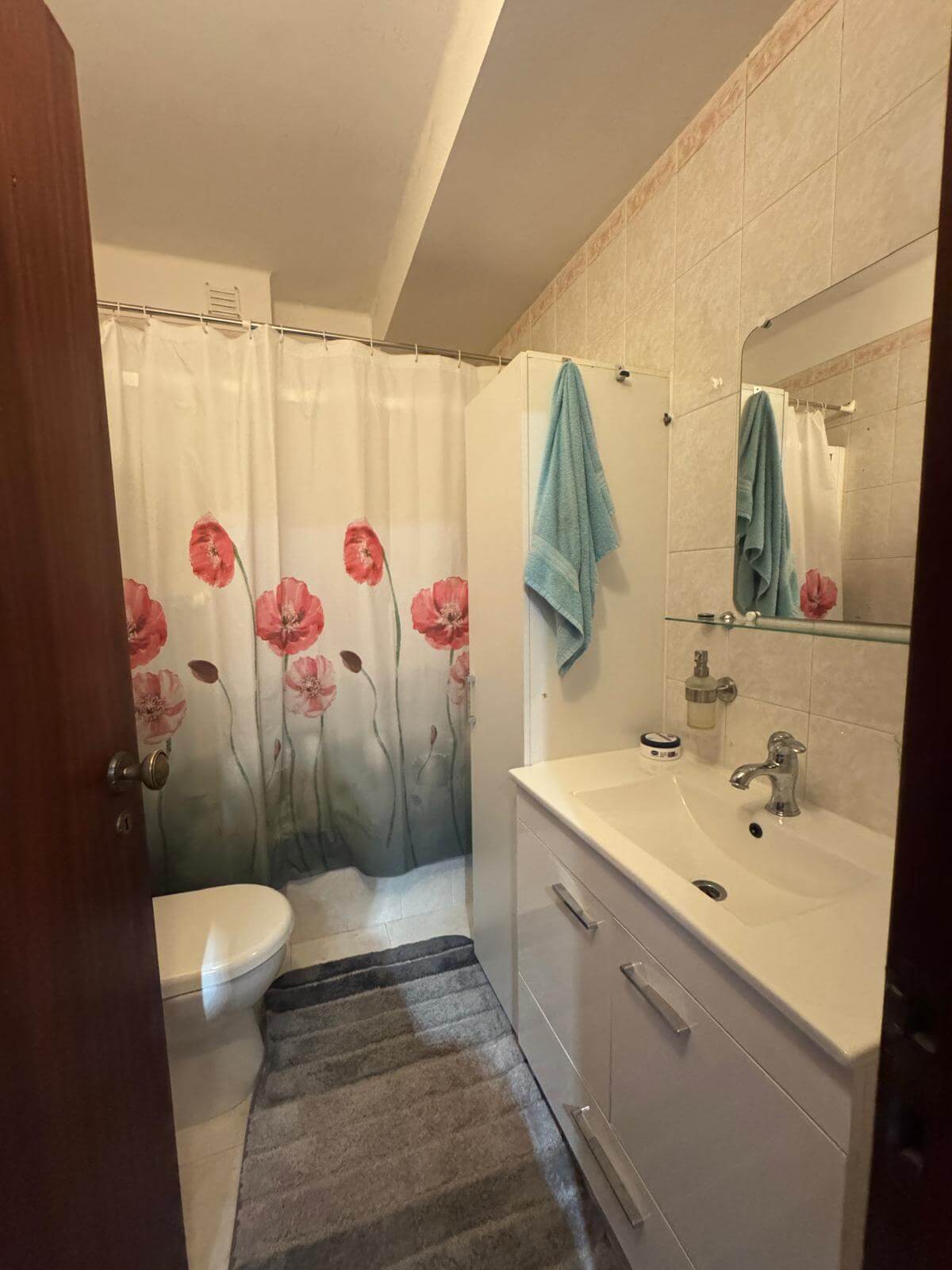 Casa de banho renovada